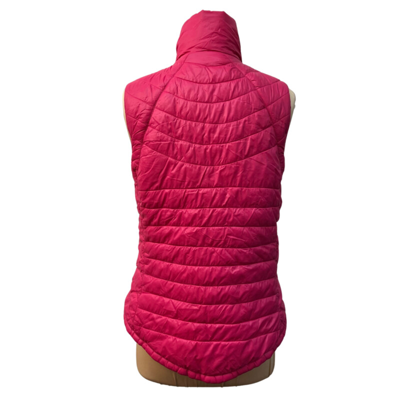 Luii Quilted Puffer Vest<br />
Zipper Closure<br />
Pink or Orange<br />
Size: Medium