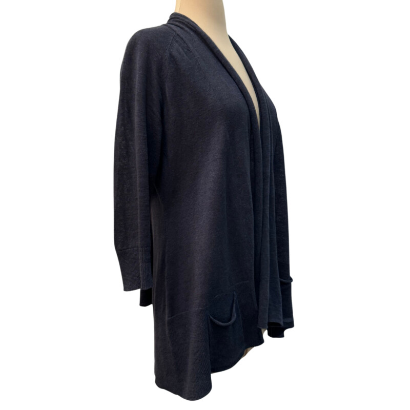 Angel Of The Wind Cardigan<br />
Linen Blend<br />
Back Tiered Ruffles<br />
So Adorable!<br />
Color: Charcoal<br />
Size: Small