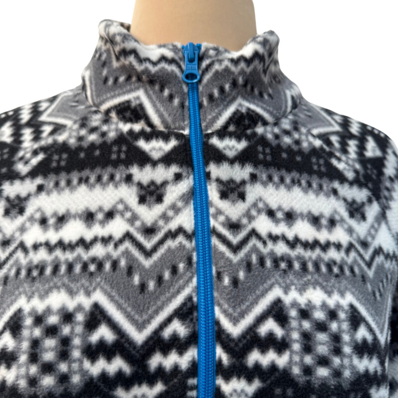 Talbots Fleece Pullover<br />
Southwestern Design<br />
Turquoise Trim<br />
With Pockets<br />
Black and White<br />
Size: Medium